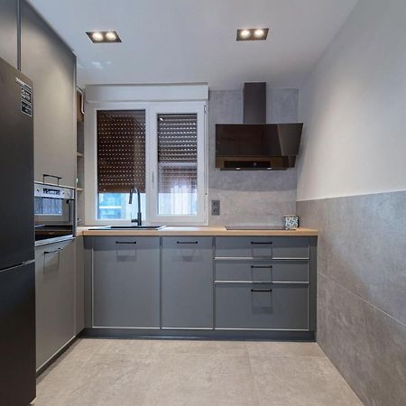 Апартаменти Vivienda Turistica De Diseno Elegante Більбао Екстер'єр фото