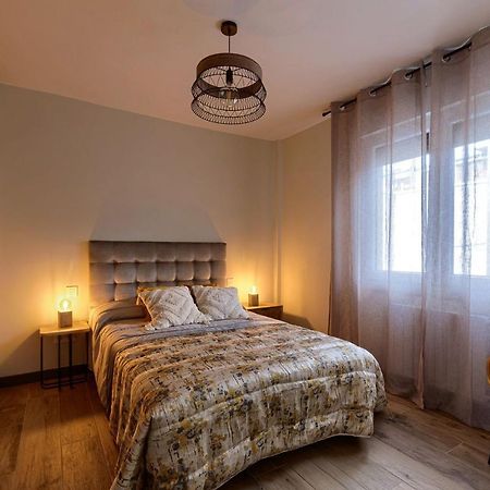 Апартаменти Vivienda Turistica De Diseno Elegante Більбао Екстер'єр фото