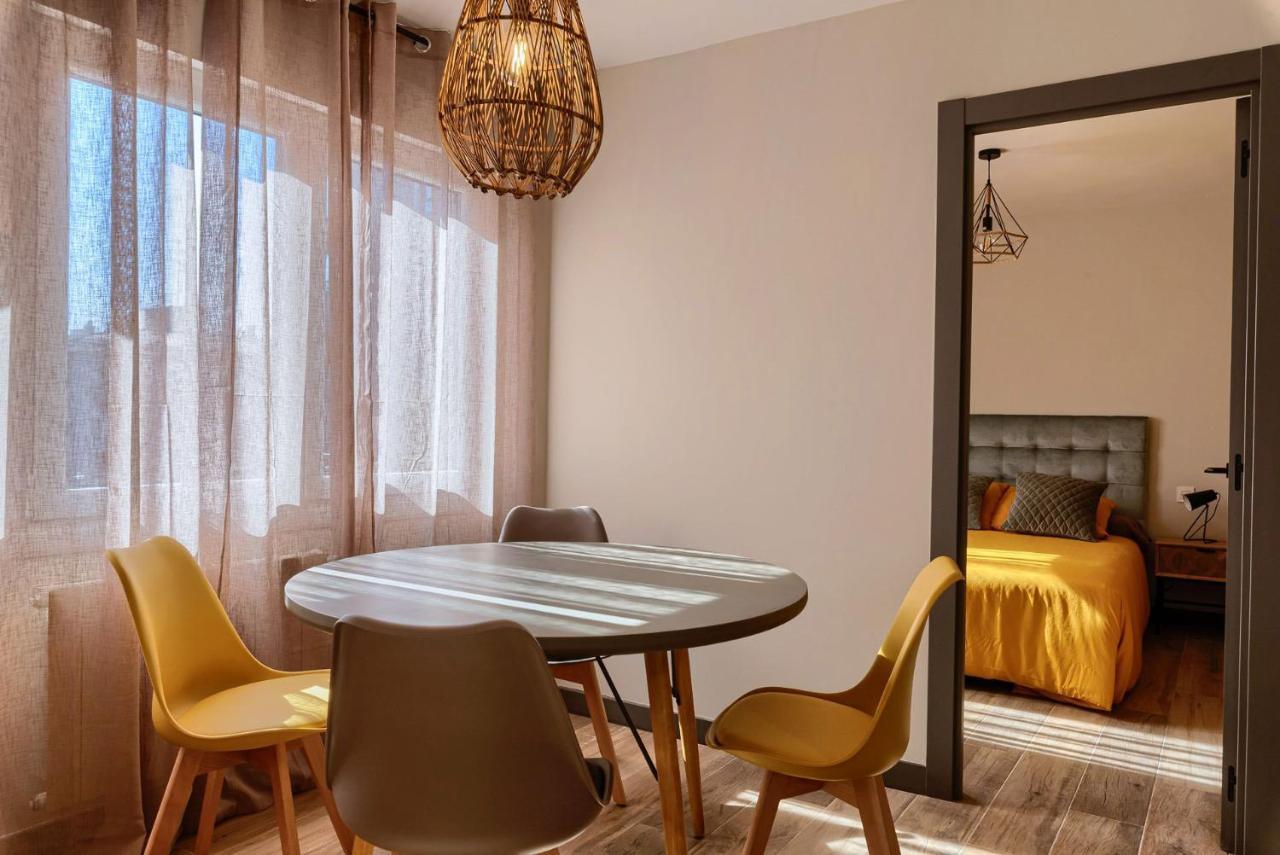 Апартаменти Vivienda Turistica De Diseno Elegante Більбао Екстер'єр фото