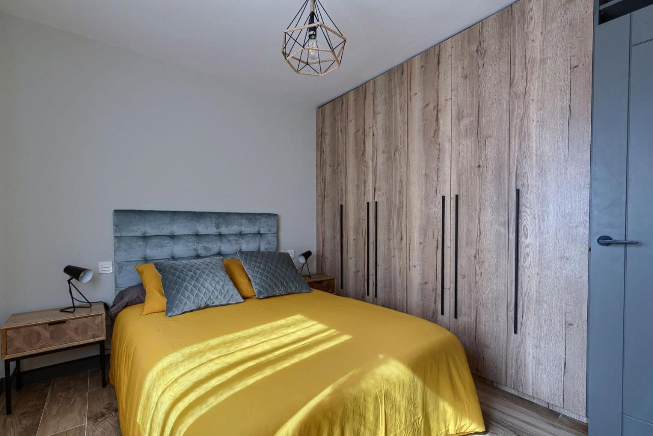 Апартаменти Vivienda Turistica De Diseno Elegante Більбао Екстер'єр фото