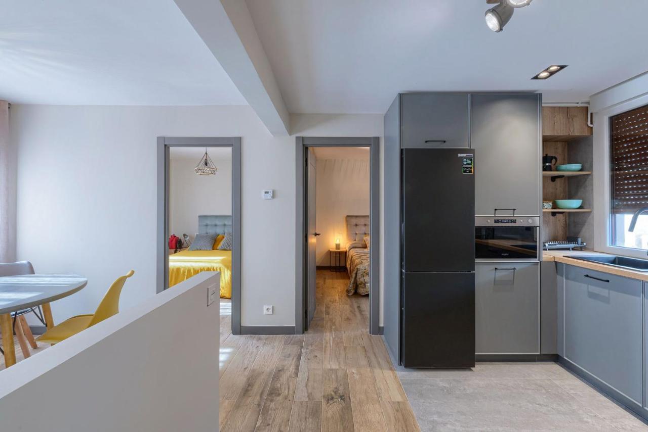 Апартаменти Vivienda Turistica De Diseno Elegante Більбао Екстер'єр фото